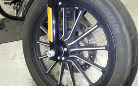 HARLEY XL883N 2013