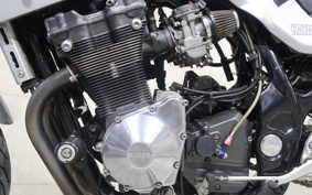 SUZUKI INAZUMA 1200 2000 GV76A