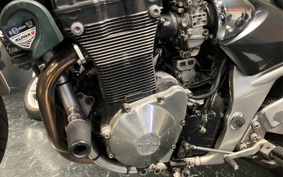 SUZUKI BANDIT1200S 2002 GV77A