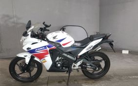 HONDA CBR125R JC50