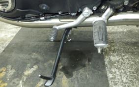 TRIUMPH BONNEVILLE T100 2023
