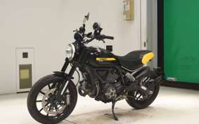 DUCATI SCRAMBLER FULL THROTTLE 2015
