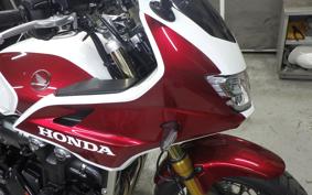 HONDA CB1300SB SUPER BOLDOR SP 2025 SC54