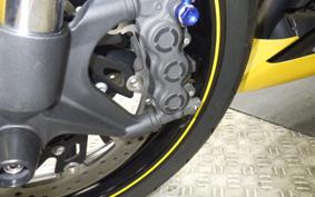 YAMAHA YZF-R1 2013