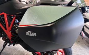 KTM 1290 SUPER DUKE GT 2019 V6940