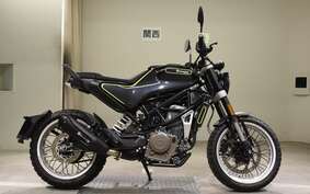 HUSQVARNA SVARTPILEN 401 UNJ4