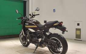 KAWASAKI Z900RS 2025 ZR900K