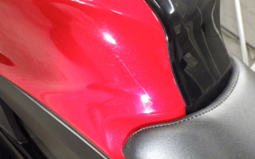 YAMAHA YZF-R15 2025