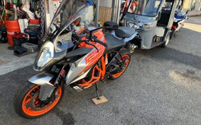 KTM 1290 SUPER DUKE GT 2020 V6940