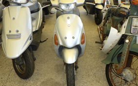 SUZUKI LET's 4 CA45A