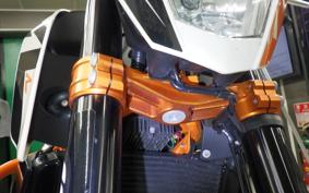 KTM 690 DUKE R 2013