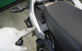 SUZUKI V-STROM 250 A 2025