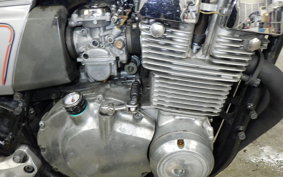 KAWASAKI GSX400F 2024
