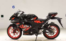 SUZUKI GSX-R125 2011 DL33B