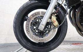 SUZUKI INAZUMA 1200 2000 GV76A