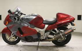 SUZUKI GSX-1300R HAYABUSA 2000