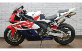 HONDA CBR1000RR 2004 SC57