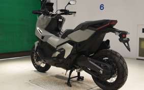 HONDA X-ADV 750 2026 RH21