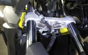 SUZUKI DL650 ( V-Strom 650 ) XTA 2021 C733A