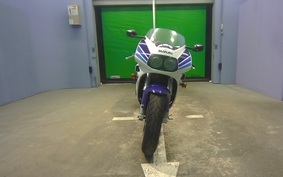 SUZUKI GSX-R400R 1990 GK76A