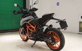 KTM 390 DUKE 2022