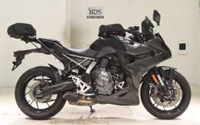 SUZUKI GSX-8R 2024 EM1AA