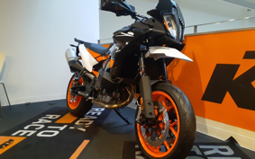 KTM 890 SMT TS640