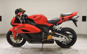 HONDA CBR1000RR 2004 SC57