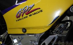 KAWASAKI GPZ900R NINJA 2000 ZX900A