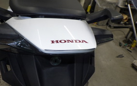 HONDA VFR800F 2019 RC79