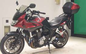 HONDA CB1300SB SUPER BOLDOR EP 2015 SC54