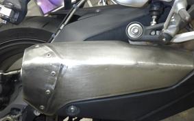 TRIUMPH STREET TRIPLE 85 2013