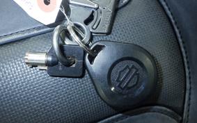 HARLEY FLHXSE 1800CVO 2015