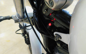 HARLEY XL883R 2003 CKM