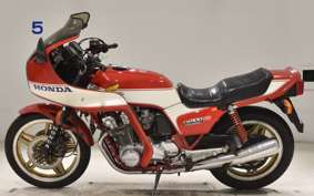 HONDA CB900F 2025 SC01