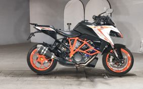 KTM 1290 SUPER DUKE GT 2019 V6940
