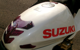 SUZUKI GSX750S KATANA 1984 GR72A