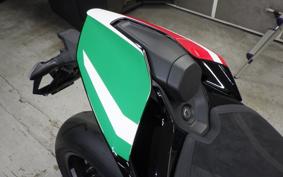 DUCATI パニガーレV4 TRICOLORE 2026