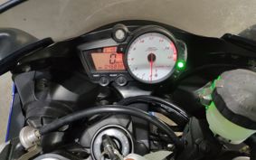 YAMAHA YZF-R6 2003 RJ05