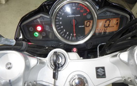 SUZUKI GSR250