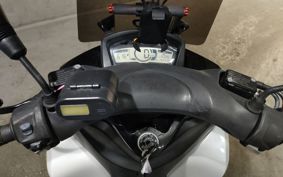 YAMAHA TRICITY 125 SE82J