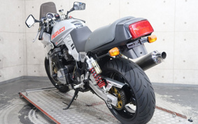 SUZUKI INAZUMA 1200 2000 GV76A