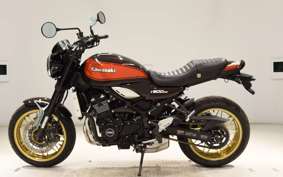 KAWASAKI Z900RS 2025 ZR900K