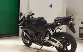 HONDA CBR1000RR 2006 SC57