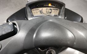 YAMAHA TRICITY 125 SE82J