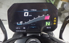 BMW M1000R 2023