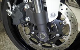 SUZUKI GSR750 2011
