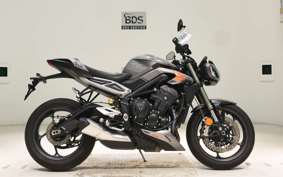 TRIUMPH STREET TRIPLE RS 2023