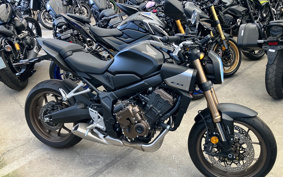 HONDA CB650R E-Clutch 2025 RH17