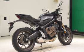 HONDA CB650R E-Clutch 2024 RH17